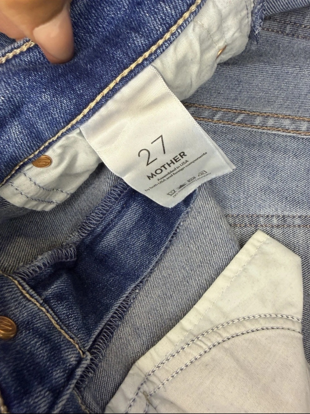 MOTHER The Lil Weekender Fray Jeans Sz 27 A Groovy Kind Of Love Flare Raw Hem - Picture 6 of 10